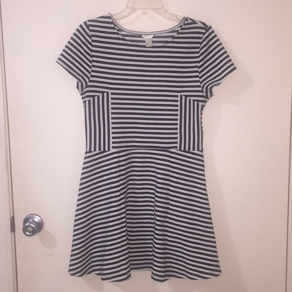 Black and white dress